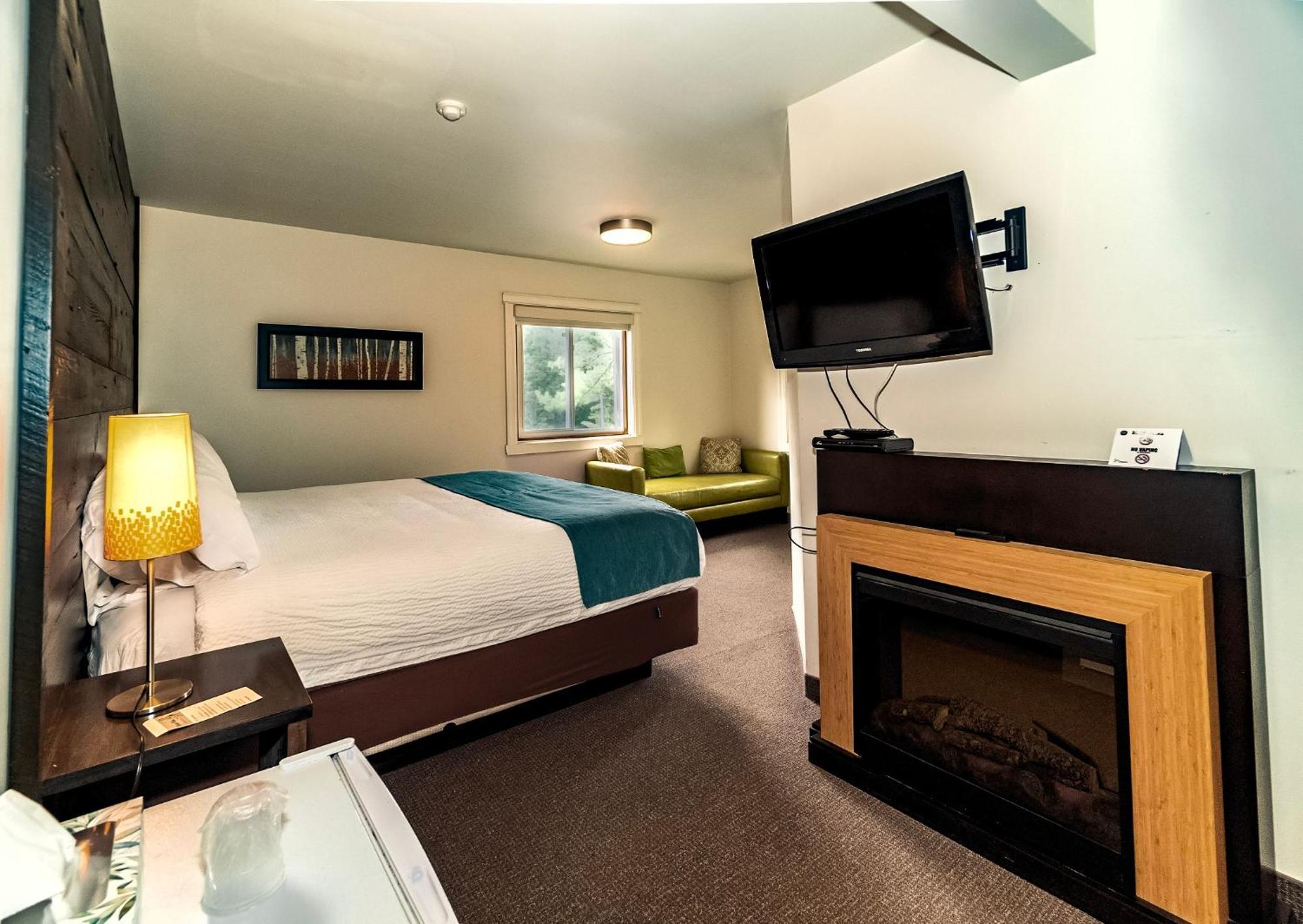 3 Pines Lodge Muskoka Huntsville Luaran gambar